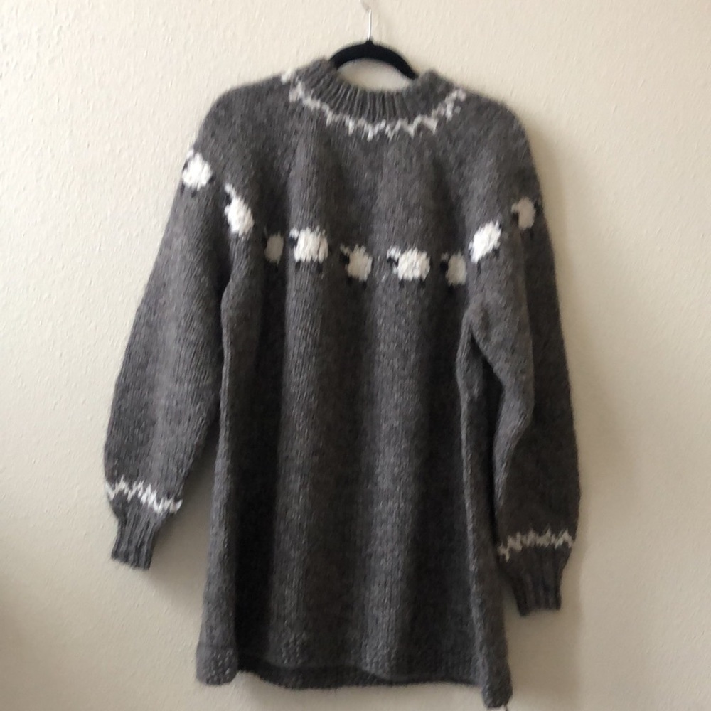 Hand knit wool cottage core sweater with lambs - Picture 2 of 3